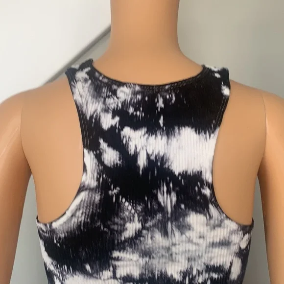 Crop top - Picture 6 of 7